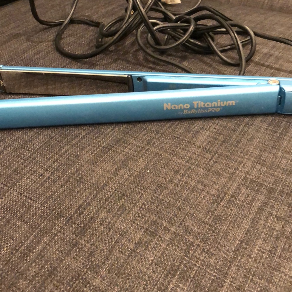 Nano titanium Babyliss pro straightener
